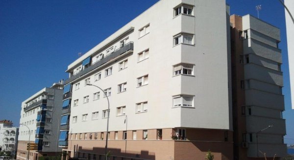 Licitadas las obras de rehabilitación energética de dos bloques con 82 viviendas de alquiler en Nerja