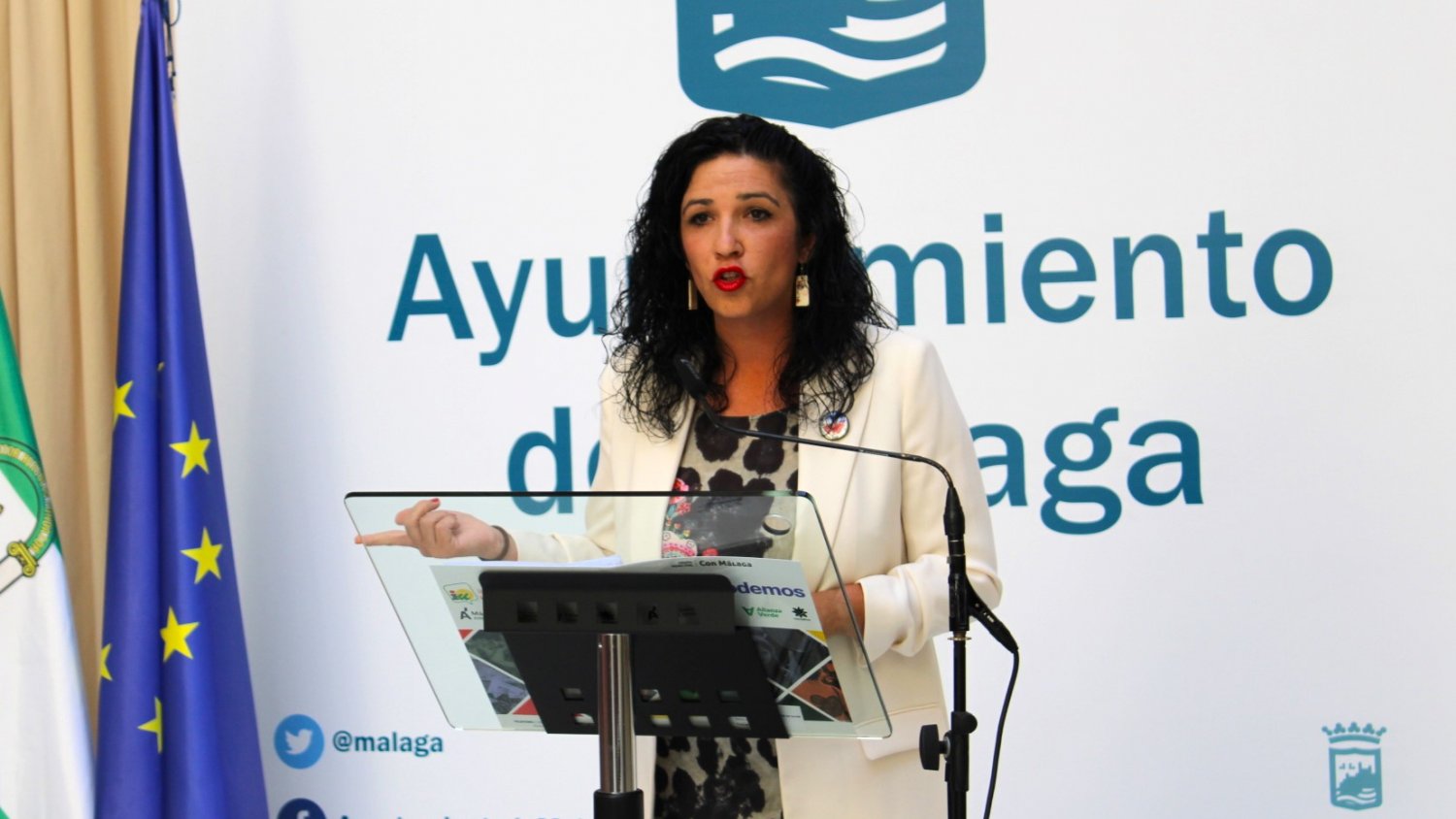 Con Málaga pide poner fin “a los retrasos con el tercer hospital y agilice al máximo su construcción” 