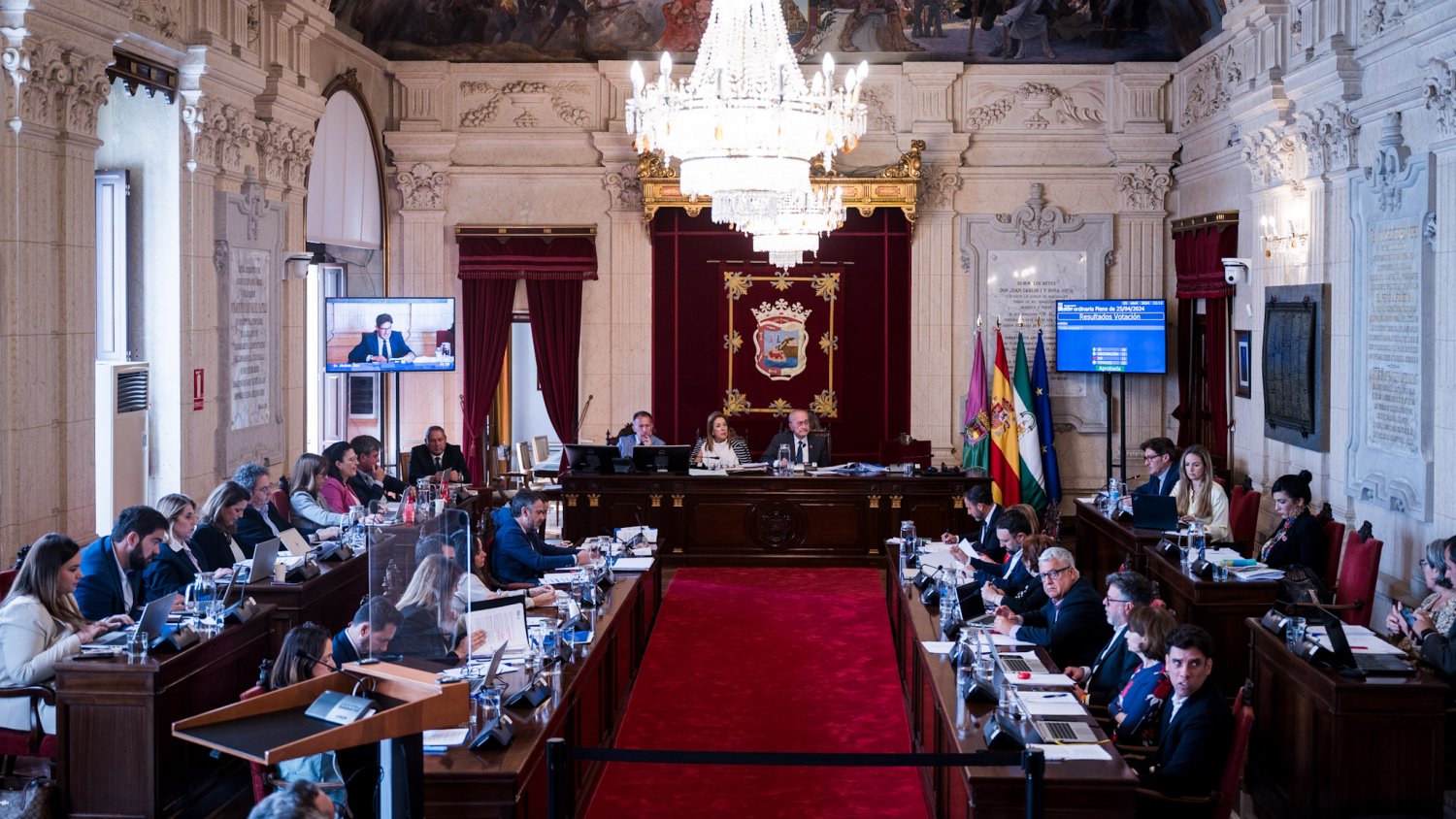 El Pleno del Ayuntamiento de Málaga aprueba las nuevas tarifas de Emasa tras ocho años de congelación 