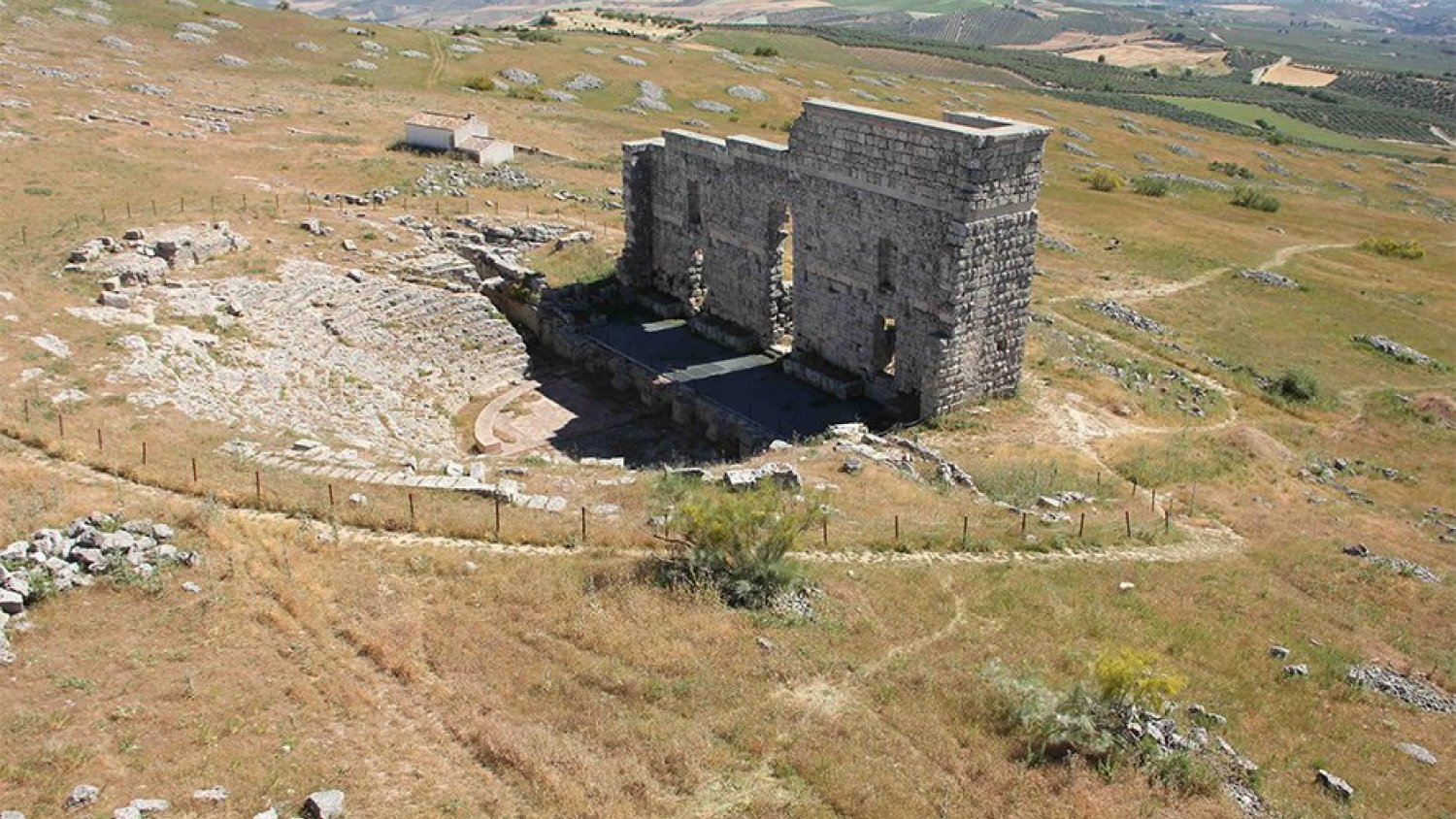 Inician un estudio para profundizar en el conocimiento del yacimiento de Acinipo de la Serranía de Ronda