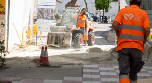 El Ayuntamiento de Marbella acomete actuaciones para mejorar la accesibilidad de la calle Leganitos y su entorno