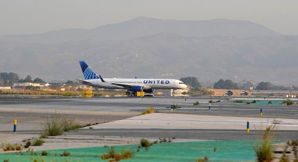 United Airlines adelanta su servicio estacional entre Nueva York y la Costa del Sol
