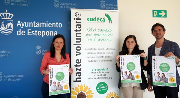 Estepona colabora con CUDECA en una campaña de captación de voluntariado para sus tiendas benéficas