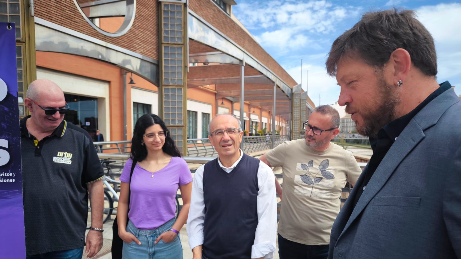 Con Málaga considera “una chapuza” el sondeo de la Junta y propone una consulta ciudadana sobre la tasa turística