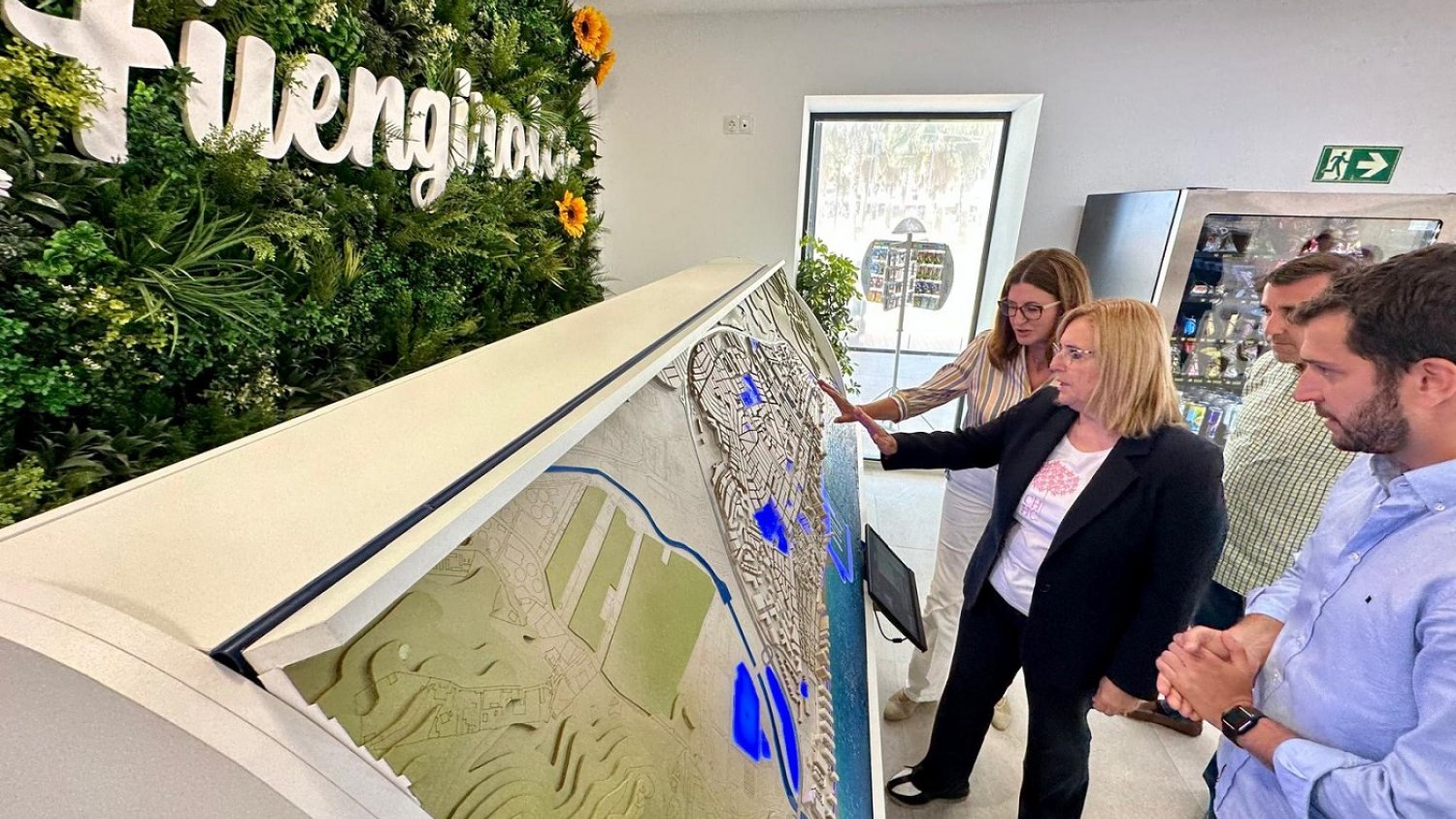 Fuengirola instala maquetas digitales e inteligentes de la ciudad para mejorar la información turística al visitante