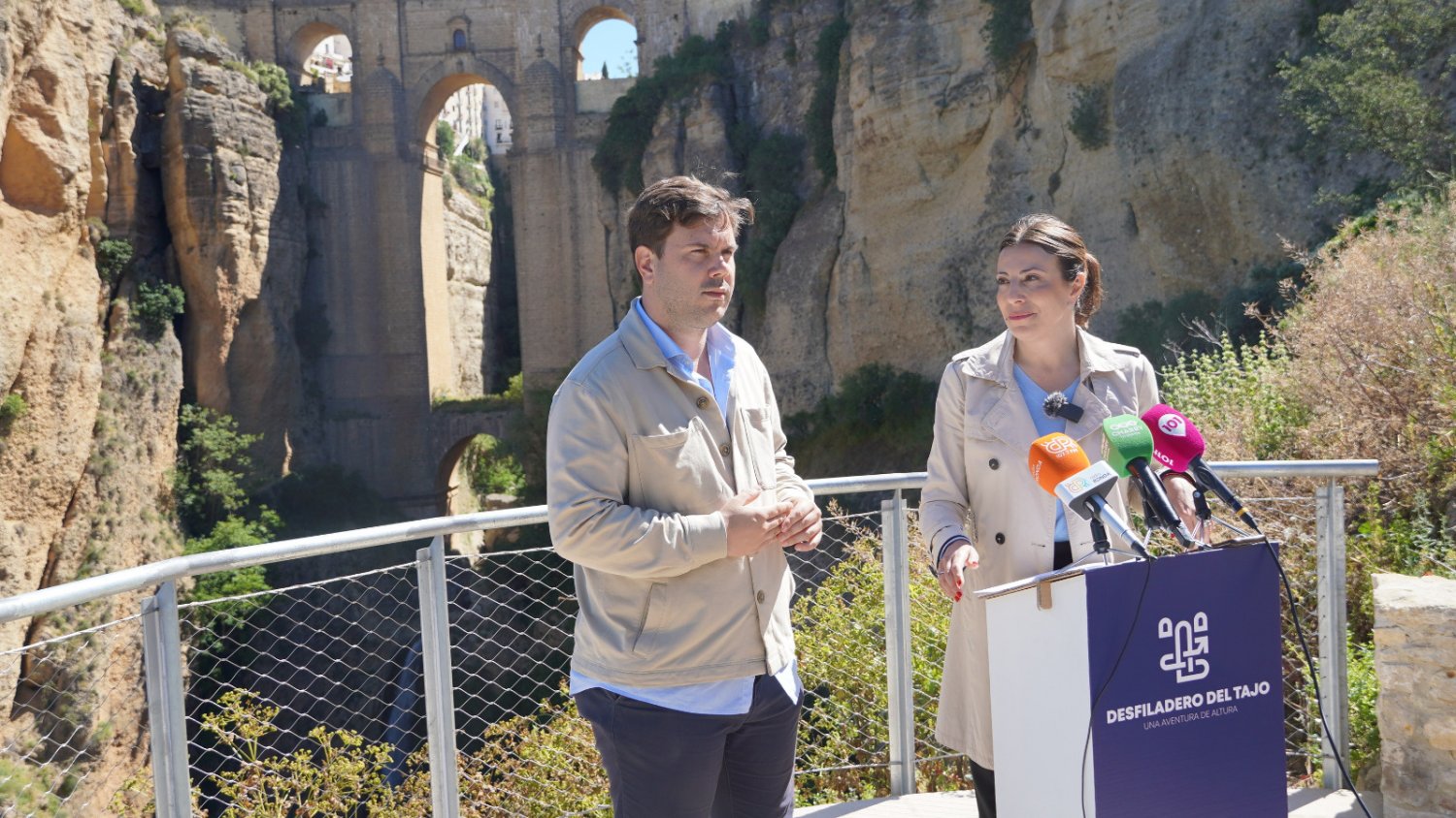 Hasta 18.000 personas conocen el Camino del Desfiladero de Ronda en su primer mes abierto