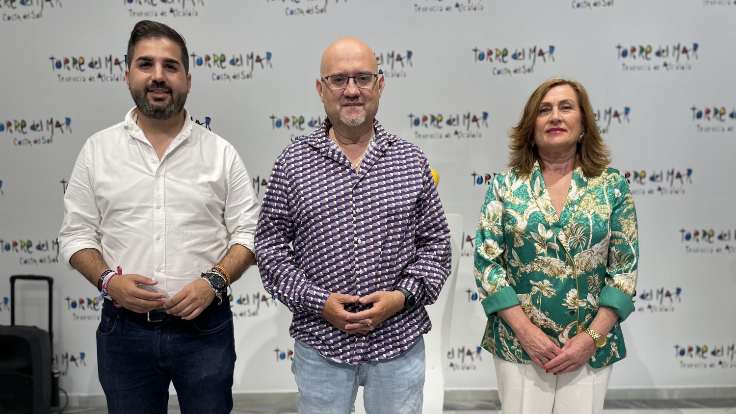 Nuevas Tecnologías y Comercio instalan wifi gratuito en el Mercado de Minoristas de Vélez-Málaga