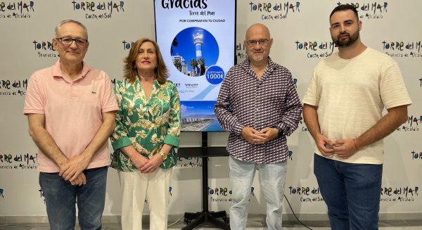La campaña 'Gracias Torre del Mar' vuelve a los comercios para sortear 1.000 euros entre sus clientes