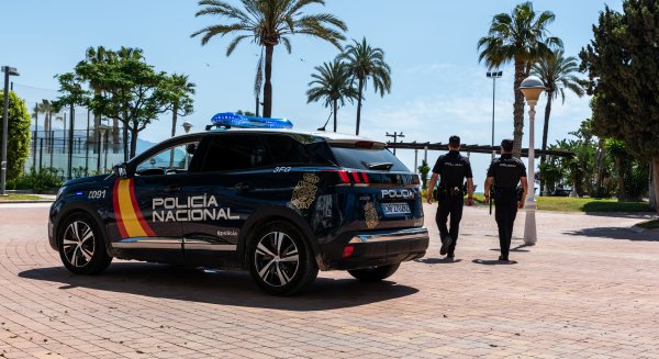 Detienen en Vélez-Málaga a una pareja dedicada a la venta al menudeo de droga mediante el sistema “telecoca” 
