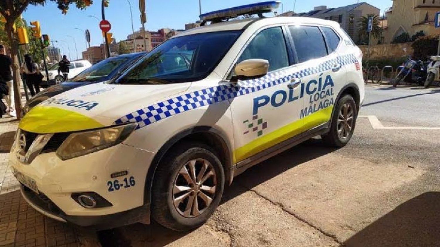 Detienen en Málaga a una mujer por agredir a varias personas con un plato y arrojar lejía a menores