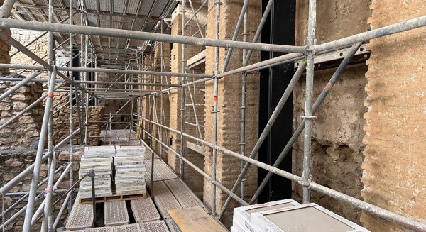 Las obras del Castillo de San Luis de Estepona entran en su fase final con la construcción de la cubierta del recinto 