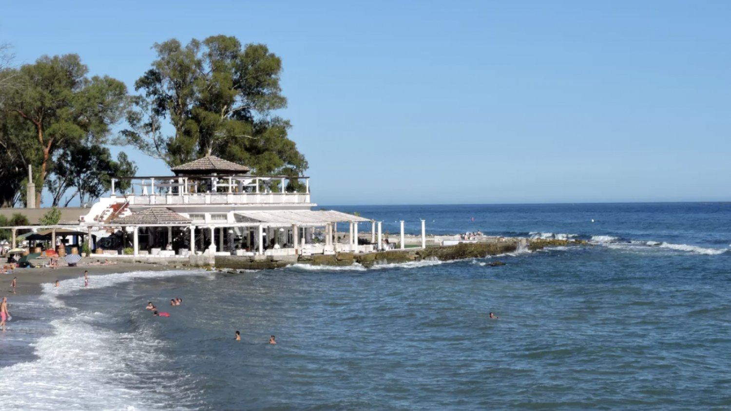 El Balneario de los Baños del Carmen de Málaga acoge la cuarta edición de la gala 'Somos el Este'