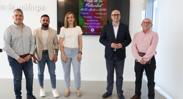 La Diputación de Málaga impulsa la Feria de la Felicidad de Villanueva de Tapia