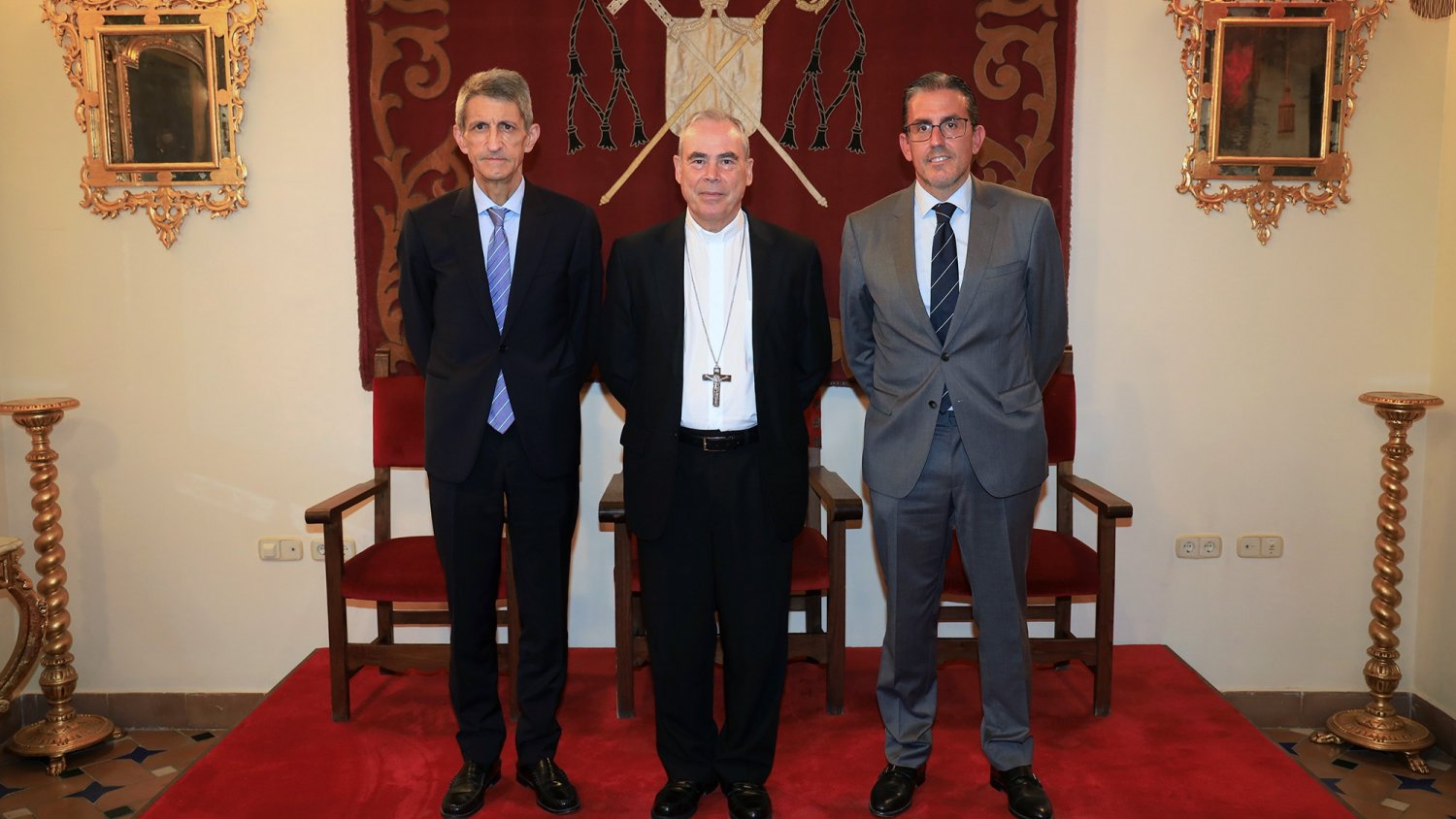 El presidente de la Fundación Bancaria Unicaja realiza una visita institucional al Obispado de Málaga