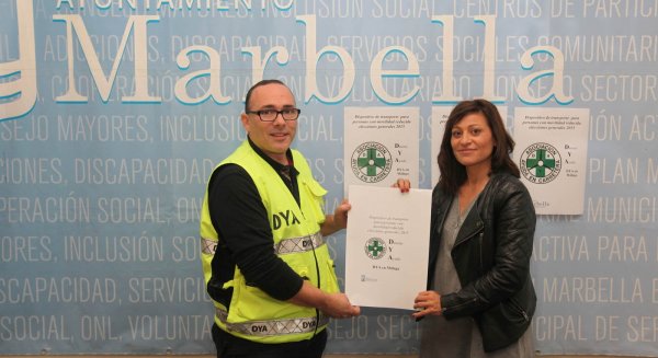 La asociación DYA de Marbella ofrece el voto asistido a personas con movilidad reducida en las próximas elecciones