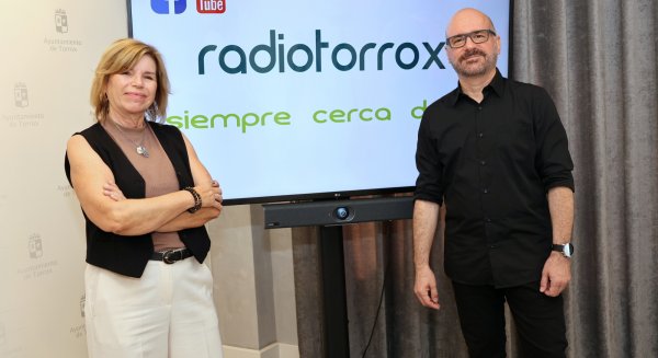 Comienza la nueva programación de la emisora municipal Radio Torrox