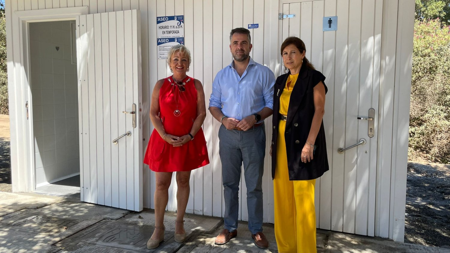 El Ayuntamiento destina cerca de 140.000 euros a mejoras en las instalaciones de la playa Peñón del Cuervo
