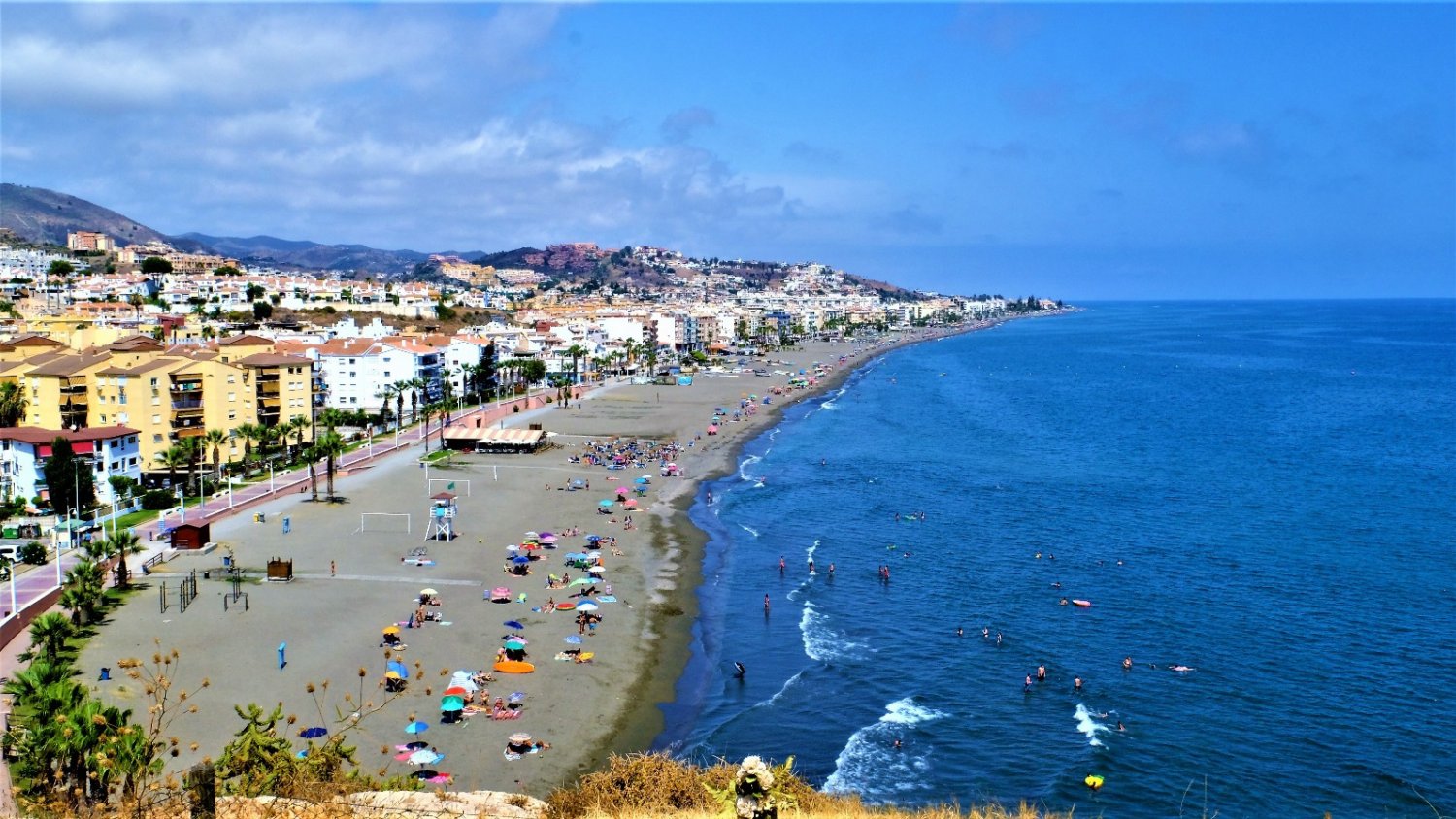 Rincón de la Victoria publica el Bando Municipal para el buen uso de las playas durante el verano
