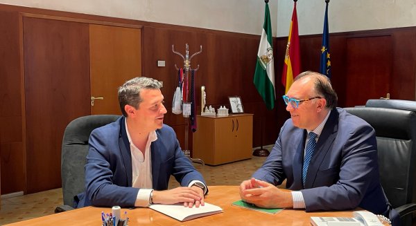 Turismo y la FAMP firman un protocolo para el desarrollo de la actividad de las viviendas turísticas