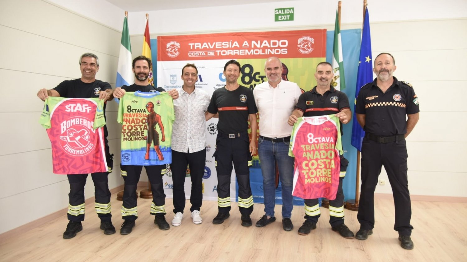 Un total de 251 nadadores participan en la `Travesía a Nado Costa de Torremolinos´