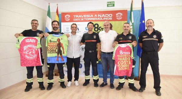 Un total de 251 nadadores participan en la `Travesía a Nado Costa de Torremolinos´
