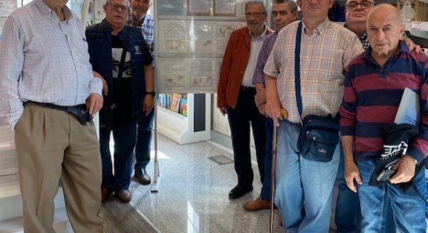 “Crónicas malagueñas”, la nueva exposición que acoge la oficina principal de Correos de la ciudad