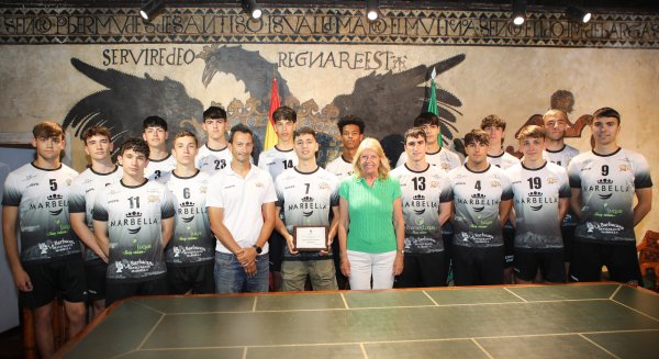 Marbella recibe a tres de sus clubes tras sus éxitos de esta temporada 