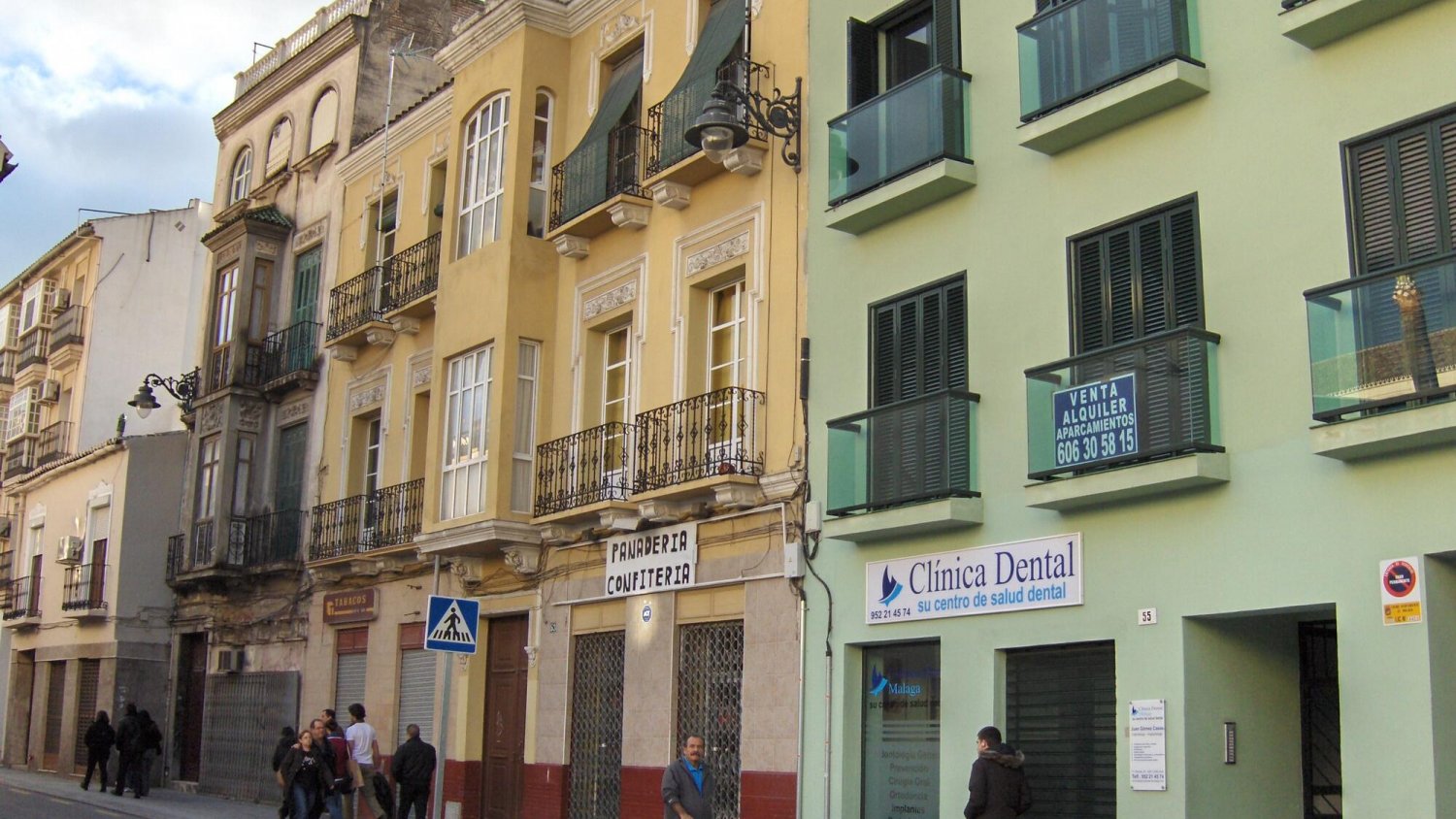 La Junta ofrece a Málaga Acoge un nuevo local en la calle Palestina tras vender su sede anterior a una compañía israelí