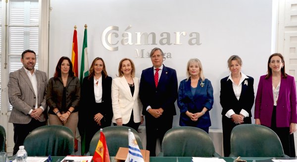 La embajadora de Uruguay visita la Cámara de Comercio de Málaga 