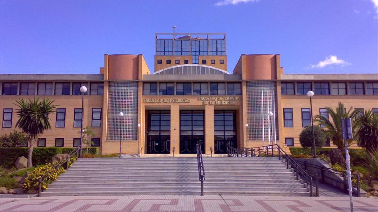La Junta convocará antes de septiembre ayudas por casi 9M€ a las 10 universidades públicas 