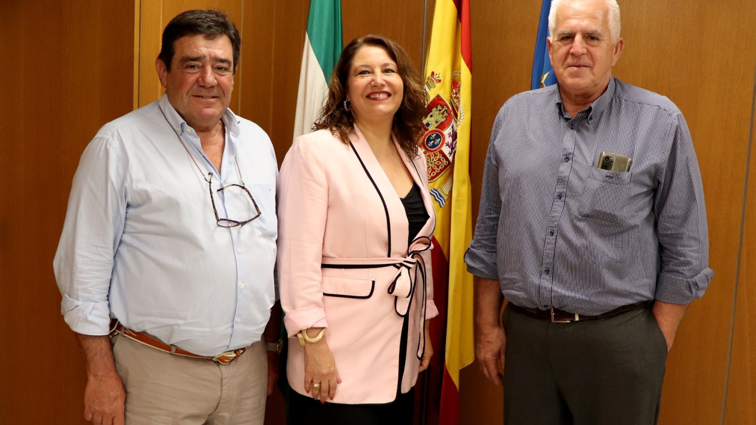 La consejera de Agricultura se reúne con representantes de las organizaciones agrarias y cooperativas agroalimentarias