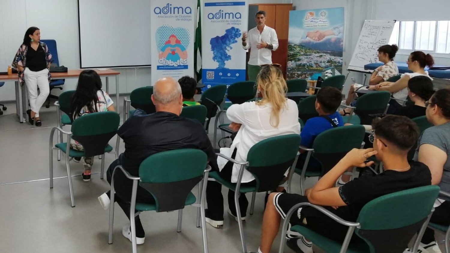 El Hospital de la Axarquía colabora en una nueva edición del campamento para jóvenes con diabetes