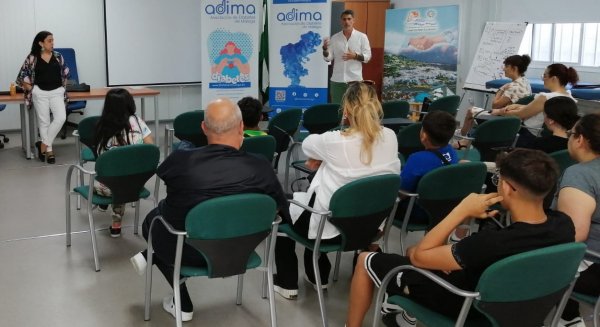 El Hospital de la Axarquía colabora en una nueva edición del campamento para jóvenes con diabetes