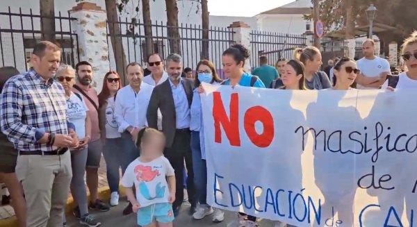 El PSOE exige a la Junta que mantenga las dos clases de Infantil en el colegio de Humilladero