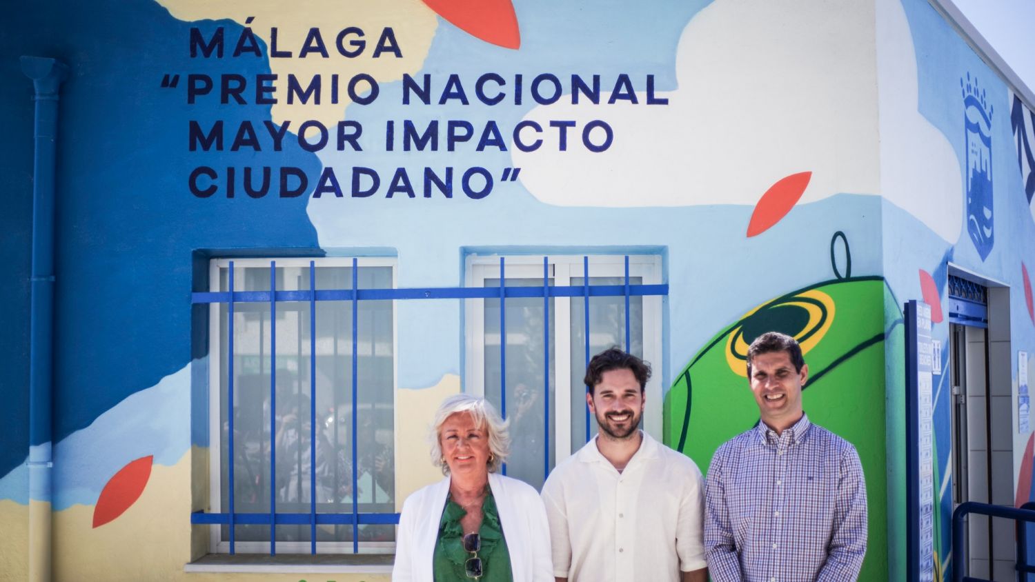 Ecovidrio homenajea al Ayuntamiento de Málaga por su premio ‘Mayor Impacto Ciudadano’ 2024