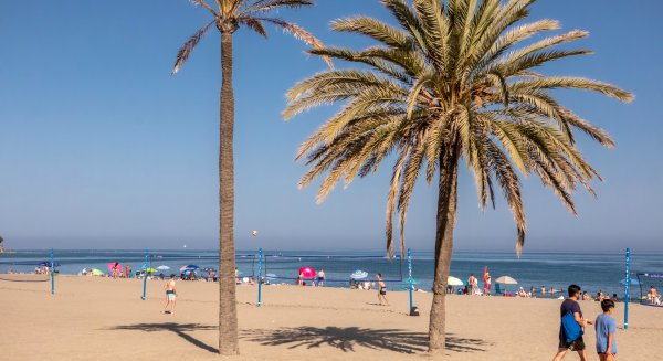 El Ayuntamiento de Estepona lamenta que el Gobierno no regenere algunas de sus principales playas