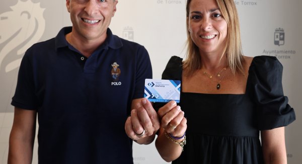Uno de cada cuatro vecinos de Torrox ya disfruta del bus gratis