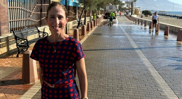 El Ayuntamiento de Fuengirola refuerza el servicio de limpieza durante los meses de verano