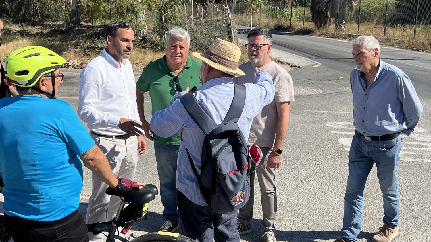 El PSOE de Málaga pide mejorar la movilidad en Camino de la Cizaña para garantizar el paso seguro hacia la playa