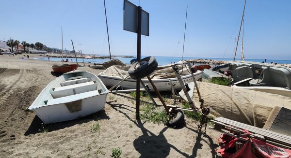 Siete embarcaciones han sido retiradas de las zonas de varada de las playas del litoral malagueño