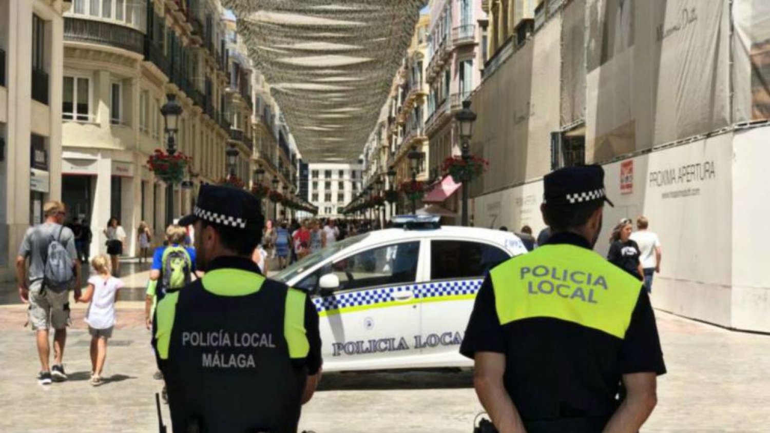 Interceptados dos jóvenes en Málaga como autores de pintadas en comercios y mobiliario urbano