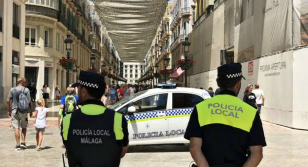 Interceptados dos jóvenes en Málaga como autores de pintadas en comercios y mobiliario urbano