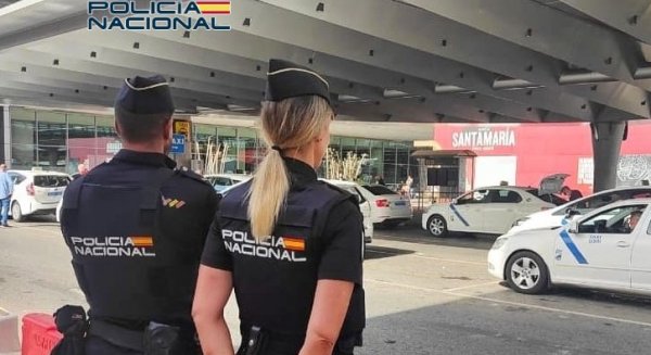 Detenido el responsable de cinco hurtos a viajeros en el Aeropuerto Internacional Málaga-Costa del Sol