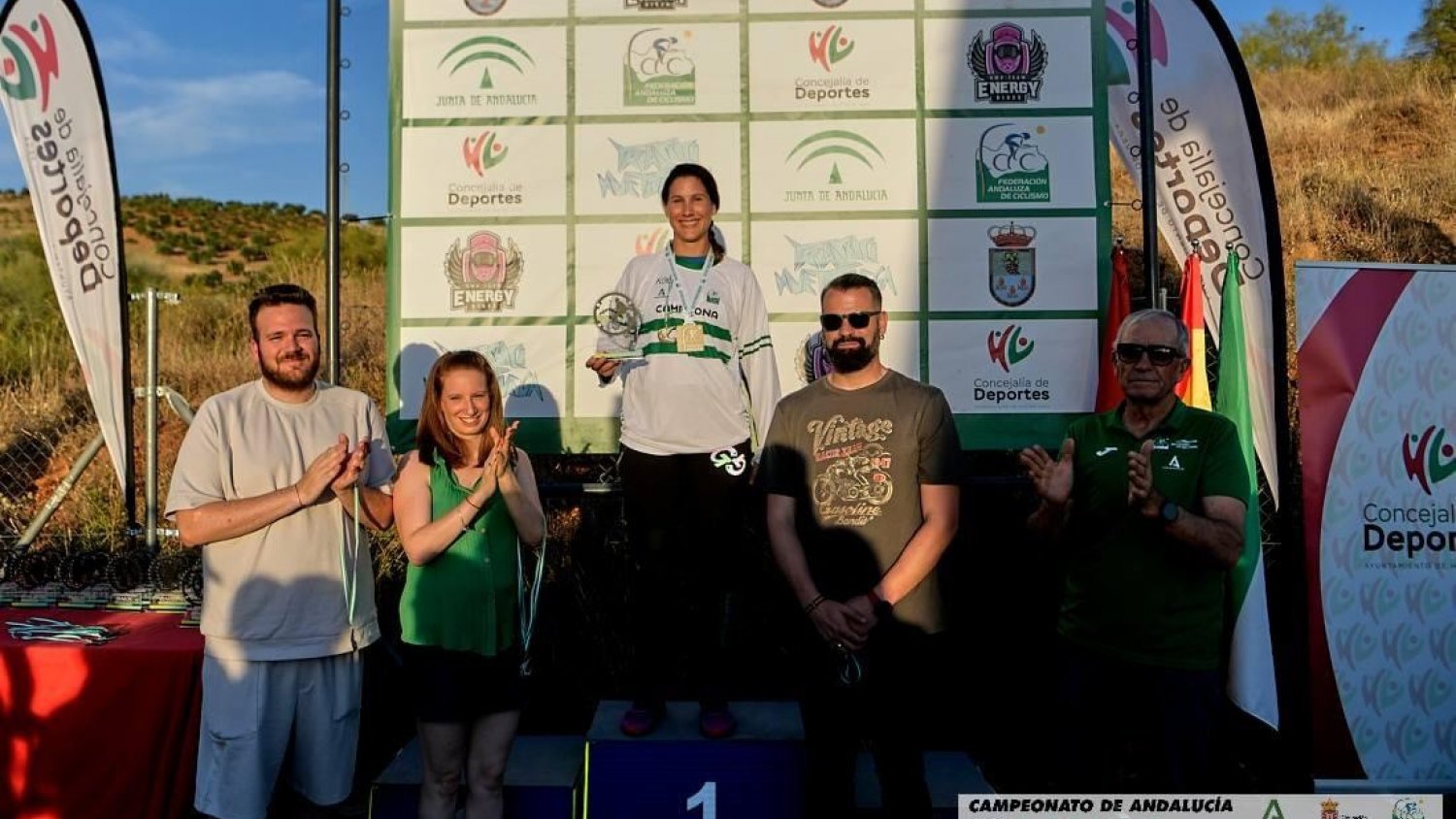 La rider esteponera Carmen Martín revalida el Oro en el Campeonato de Andalucía de BMX Racing 2024