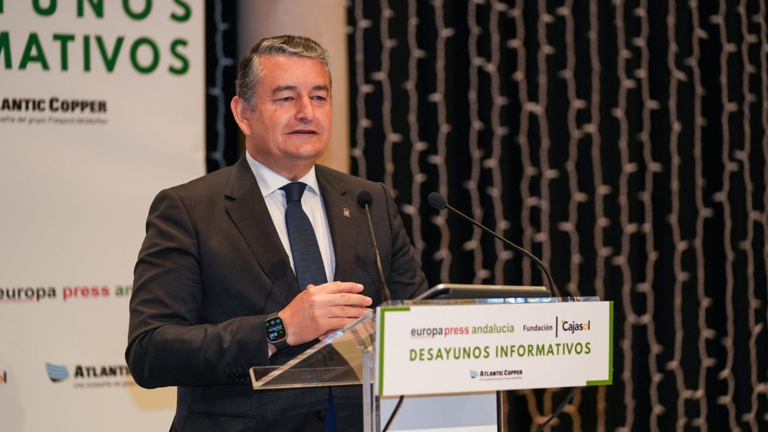 La Junta recogerá en la Ley Andalucía Digital un ciberescudo gratuito para proteger a los menores