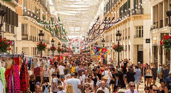 Aprobado el horario de finalización de la Feria del centro histórico de Málaga a las 18.00 horas