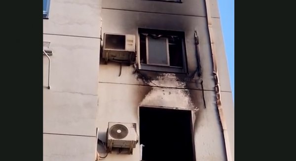 Un incendio en una vivienda de la Alameda Barceló deja cuatro heridos 
