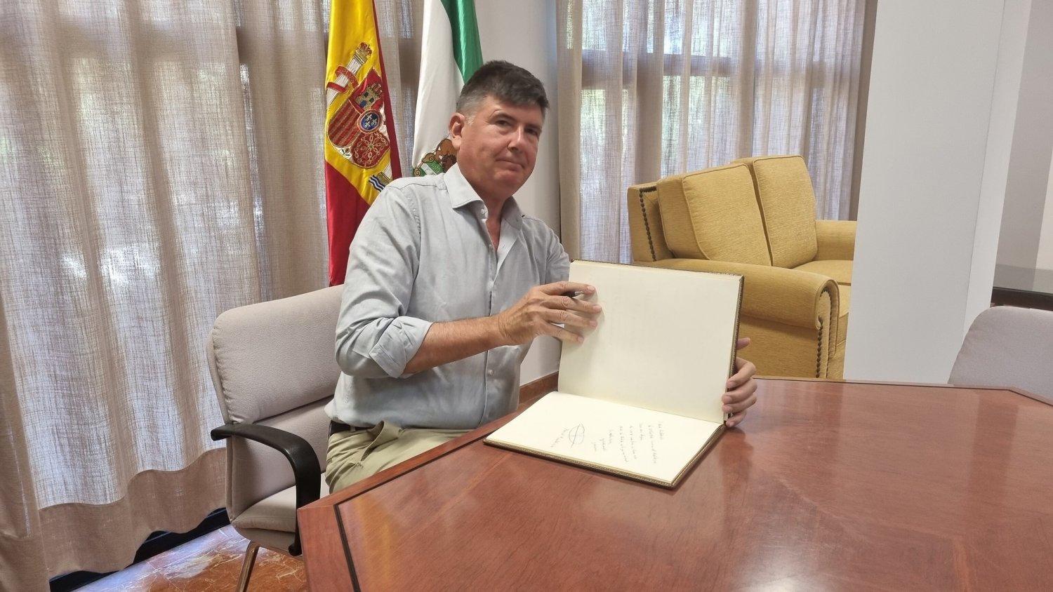 Manuel Pimentel, editor y escritor: 