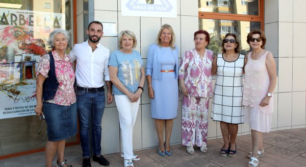 El Ayuntamiento de Marbella renueva su compromiso con la Asociación Cultural San Bernabé Amas de Casa