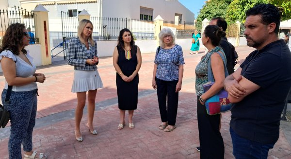 El PSOE denuncia los recortes en la educación pública de Nerja